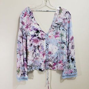 Willow & Clay NWT lace up front floral bell sleeve with crochet cuffs blouse